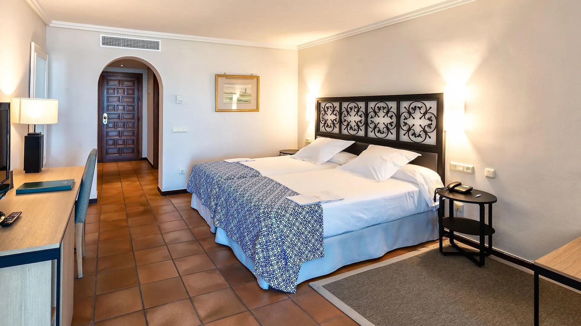 Parador De Malaga Gibralfaro 4*,